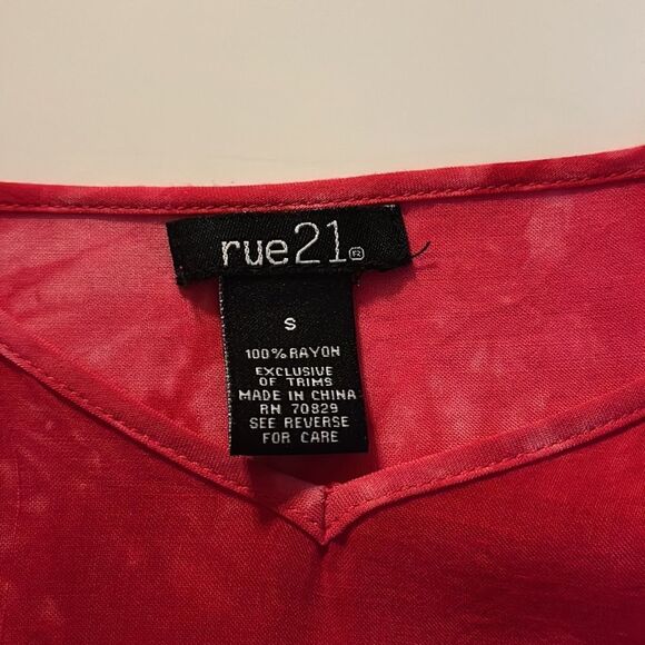 RUE 21 red embroidered handkerchief top with skinny adjustable straps size small - Picture 9 of 11